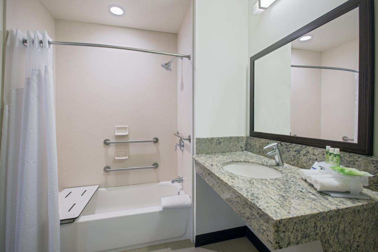 Holiday Inn Express & Suites Kailua-Kona By Ihg Kamer foto